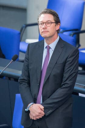 Berlin, Plenarsitzung im Bundestag Andreas Scheuer (Bundesminister für Verkehr und digitale Infrastruktur, CSU) während der Sitzung des Deutschen Bundestags am 03.03.2021. Berlin Bundestag Berlin Deutschland *** Berlin, plenary session in the Bundestag Andreas Scheuer Federal Minister of Transport and Digital Infrastructure, CSU during the session of the German Bundestag on 03 03 2021 Berlin Bundestag Berlin Germany