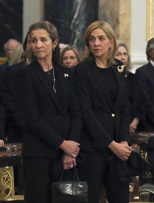 11-05-2017 Spain Queen Letizia and King Felipe and Princess Cristina and Princess Elena and King Juan Carlos and Queen Sofia during the ceremony for the late Princess Alicia de Borbon-Parma and Habsburgo-Lorena, Infanta de Espana, Princess Bourbon-Two Sicilies, widow of Alfonso de Borbon y Borbon at the Royal palace in Spain. No Spain  Copyright: xPPE xTHORTONx