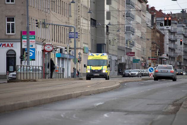 Wien: Rettungswagen im Einsatz