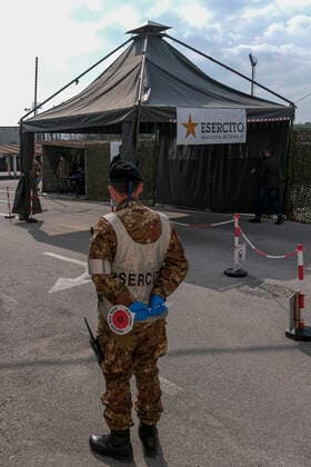 Italy: Vaccine, Italian army Italian army in the fight against the Covid-19 pandemic. The latest news concerns the inauguration of the Defence Vaccination Centre at the Ferrari Orsi Barracks in Caserta, home of the Garibaldi Brigade of Bersaglieri, which is the largest vaccination centre in Campania. It was set up by the Caserta local health authority in collaboration with soldiers from the Armed Forces. ABPH4969 Copyright: xAntonioxBalascox