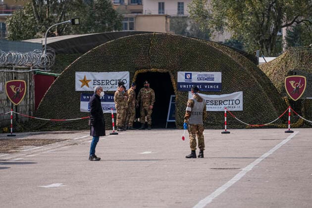 Italy: Vaccine, Italian army Italian army in the fight against the Covid-19 pandemic. The latest news concerns the inauguration of the Defence Vaccination Centre at the Ferrari Orsi Barracks in Caserta, home of the Garibaldi Brigade of Bersaglieri, which is the largest vaccination centre in Campania. It was set up by the Caserta local health authority in collaboration with soldiers from the Armed Forces. ABPH5019 Copyright: xAntonioxBalascox
