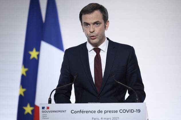 French Health Minister Olivier Veran and French Prime Minister Jean Castex hold a press conference on the French government s current strategy for the ongoing Covid-19 (novel cornavirus) pandemic, on March 4, 2021, in Paris. Le ministre francais de la sante Olivier Veran et le Premier ministre Jean Castex tiennent une conference de presse sur la strategie actuelle du gouvernement francais face a la pandemie actuelle de Covid-19 (nouveau cornavirus), le 4 mars 2021, a Paris. NEWS : Conference de presse du ministre de la Sante et du Premier ministre francais - 04 03 2021 POOL ELIOTBLONDET PANORAMIC  757977_017