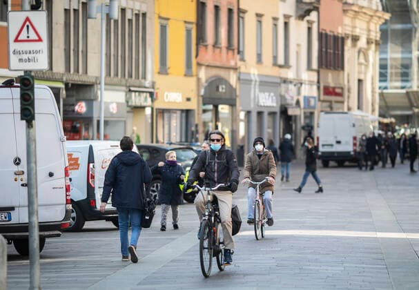 Bergamo - The level of infections increases and Lombardy enters the Orange zone strengthened Editorial Usage Only  Copyright: xFotox SergioxAgazzix xIPAx