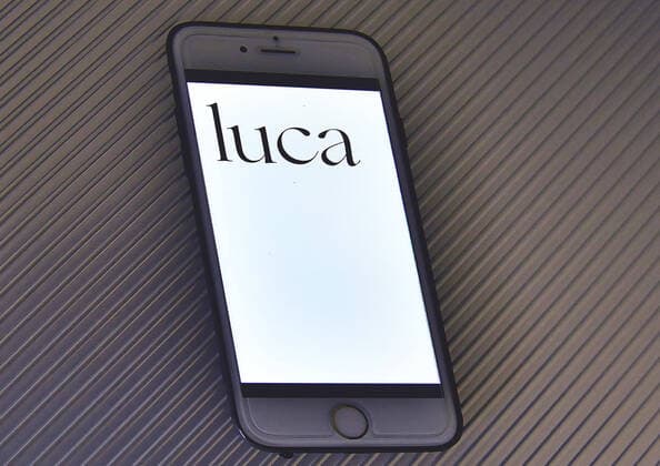 Berlin Luca-App 05.03.2021,Symbolfoto,Luca App das Team hinter der luca-Initiative setzt sich zusammen aus der neXenio GmbH, einer Ausgründung des Hasso-Plattner-Instituts, und einigen Kulturschaffenden, wie der Band Die Fantastischen Vier. Copyright: xLakomski Eibner-Pressefotox EP_dli