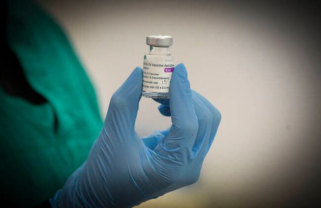 Inauguration of the new anti Covid vaccine center - 19 at Termini station in the photo vaccination with the AstraZeneca vaccine of health personnel Editorial Usage Only  Copyright: xSTEFANOxCAROFEIx xIPAx