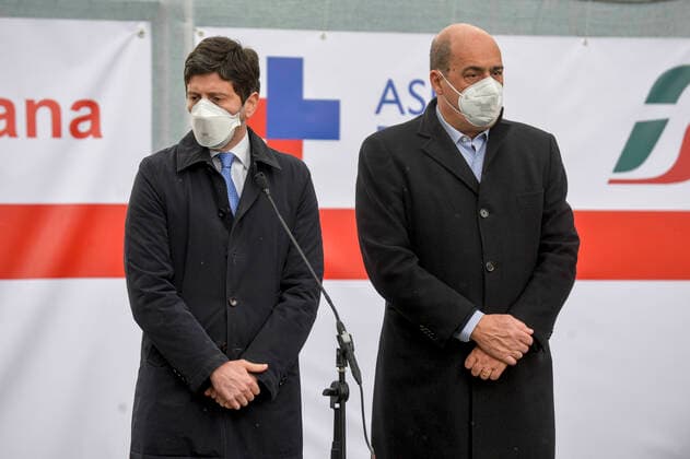 Inauguration of the new anti Covid vaccine center - 19 at Termini station in the photo Roberto Speranza Nicola ZIngaretti Editorial Usage Only  Copyright: xSTEFANOxCAROFEIx xIPAx