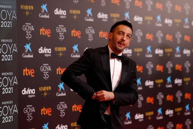 Chilean-Spanish film director Alejandro Amenabar poses for the photographers on the red carpet during the 35th Goya Awards Ceremony at Soho CaixaBank Theater in Malaga, Andalusia, Spain, 06 March 2021. 35th Goya Film Awards Ceremony !ACHTUNG: NUR REDAKTIONELLE NUTZUNG!  Copyright: xJORGExZAPATAx GRAF9700 20210306-637506604630356192