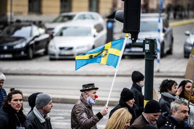 Hundreds of people had gathered in central Stockholm to protest against the coronavirus restrictions set by the Swedish government Saturday 6 March 2020 Six police officers we  Copyright: xBYRMOxCAROLINA Aftonbladetx Anti-covid freedom march Stockholm