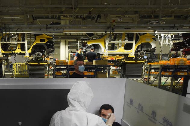 Compulsory testing of employees for COVID-19 started in big companies with over 250 employees. Pictured testing point in Hyundai plant in Nosovice, Czech Republic, March 8, 2021. (CTKxPhoto JaroslavxOzana) CTKPhotoP202103080650401  JAO 06k
