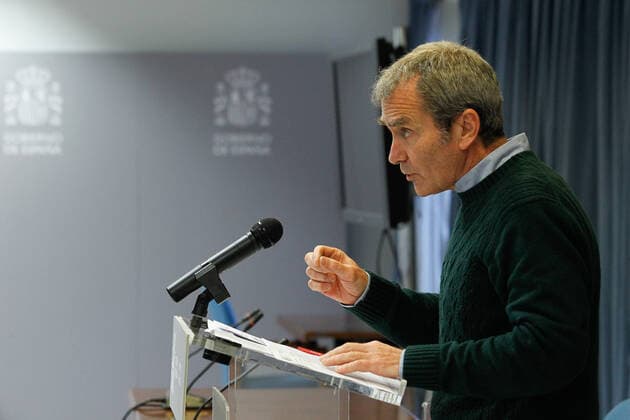 The director of the Center for Coordination of Alerts and Health Emergencies (CCAES), Fernando Simon, gives a conference on the monitoring of the pandemic by COVID-19, at the Ministry of Health, in Madrid (Spain), on March 8, 2021. The appearance takes place during the International Women s Day, marked this year by the prohibition of the claims in Madrid and absence of large mobilizations in the rest of Spain, as in previous years, which have been replaced by concentrations in the street with capacity restrictions or security protocols against the coronavirus. 08 MARCH 2021;FERNANDO SIMON;COVID-19;PANDEMIC;EPIDEMIC;DISEASE;VIRUS;CORONAVIRUS LagenciaEP PRESS O.BARROSO.POOL 03 08 2021 MADRID MADRID Spain Copyright: xLagenciaEPxPRESS O.BARROSO.POOLx 3597688
