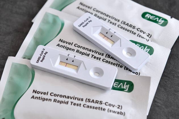 Themenbild Corona Antigen Test,Schnelltest, Coronaschnelltest.Selbsttest. Jeder Bundesbuerger soll einen Anspruch auf einen kostenlosen Schnelltest pro Woche haben.