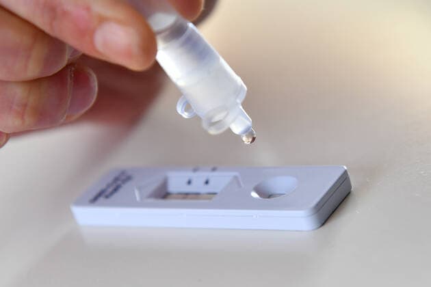 Themenbild Corona Antigen Test,Schnelltest, Coronaschnelltest.Selbsttest. Jeder Bundesbuerger soll einen Anspruch auf einen kostenlosen Schnelltest pro Woche haben.