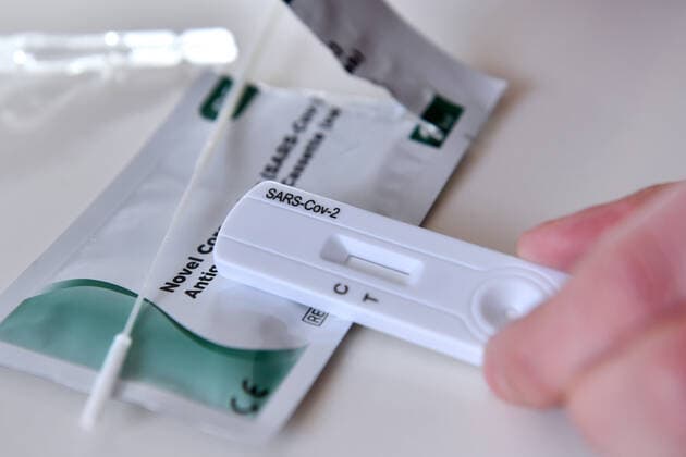 Themenbild Corona Antigen Test,Schnelltest, Coronaschnelltest.Selbsttest. Jeder Bundesbuerger soll einen Anspruch auf einen kostenlosen Schnelltest pro Woche haben.
