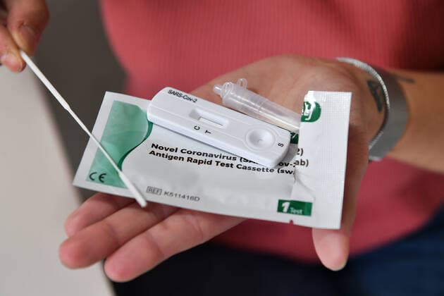Themenbild Corona Antigen Test,Schnelltest, Coronaschnelltest.Selbsttest. Jeder Bundesbuerger soll einen Anspruch auf einen kostenlosen Schnelltest pro Woche haben.
