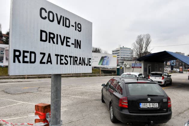 (210309) -- SARAJEVO, March 9, 2021 -- People wait in cars for COVID-19 tests at a drive-thru testing station in Sarajevo, Bosnia and Herzegovina on March 9, 2021. (Photo by Xinhua) BOSNIA AND HERZEGOVINA-SARAJEVO-DRIVE-THRU COVID STATION NedimxGrabovica 