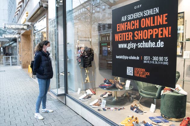 Coronavirus in Niedersachsen, Verlängerung des Lockdown wegen Hochinzidenz in Hannover Niedersachsen, Hannover, lVerlängerung des Corona-Shutdowns. wegen Hochinzidenz, leere Innenstadt von Hannover, gechlossene Geschäfte,