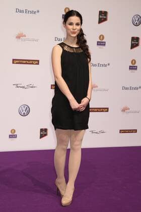 Lena Meyer-Landrut beim Echo 2011 - dem Deutschen Musikpreis am Roten Teppich in der Messe Berlin am Funkturm. Es ist der 20. Echo. 20 Jahre Echo. Copyright: xEventpress Herrmannx