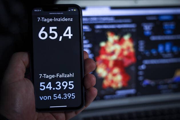 Coronavirus in Deutschland - Covid-19-Dashboard des Robert Koch-Institut 10.03.2021: Robert Koch-Institut: 7-Tage-Inzidenz 65,4. 7-Tage-Fallzahl 54.395.