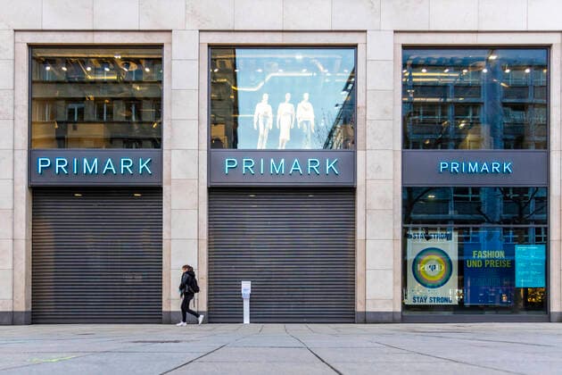 Primark in der Stuttgarter Fußgängerzone Königstraße im Lockdown-Modus. 09.03.2021: Deutschland, Baden-Württemberg, Stuttgart. *** Primark in Stuttgart pedestrian zone Königstraße in lockdown mode 09 03 2021 Germany, Baden Württemberg, Stuttgart