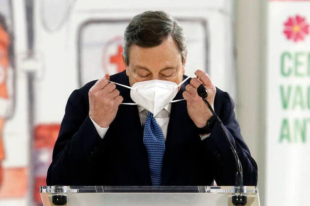 The Italian premier Mario Draghi visits the vaccination center of Fiumicino. Rome (Italy), March 12th 2021 Photo Samantha Zucchi Insidefoto SamanthaxZucchi