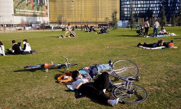 Milan, Last days of the dark or reinforced orange zone, before passing to the red zone for Covid infections in the Lombardy region, in the photo people at the Parco Bam library of trees Editorial Usage Only  Copyright: xDuilioxPiaggesix xIPAx