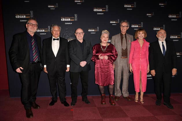 Christian Clavier Michel Blanc Josiane Balasko Thierry Lhermitte Marie Anne Chazel Gerard Jugnot Bruno Moynot equipe du Splendide CELEBRITES : 46e Ceremonie des Cesar 2021 - Paris - 12 03 2021 DavidNiviere Pool PANORAMIC 