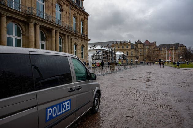 Stuttgart Themenbilder: Landtag von Baden-Wuerttemberg, Stuttgart, 14.03.2021, Themenbilder: Landtag von Baden-Wuerttemberg, Stuttgart, Polizei auf dem Stuttgarter Schlossplatz, 14.03.2021, Copyright: xEIBNER DROFITSCHx EP_ddh