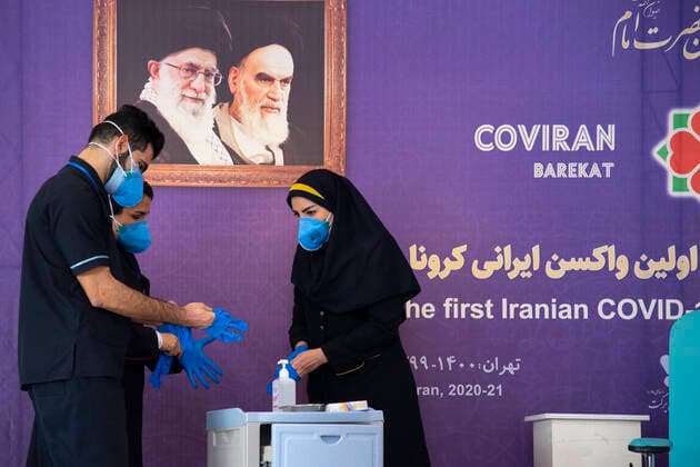 Iran: COVID-19 vaccine starts clinical trial Phase 2 and 3 of clinical trial for the first Iranian coronavirus vaccine, COVIran Barakat, began with two voluntary receivers.The first phase of COVIran Barakat test was carried out early in January and 56 volunteers at the age of 18-50 received two doses of the vaccine. Tehran Tehran Iran Copyright: SobhanxFarajvan