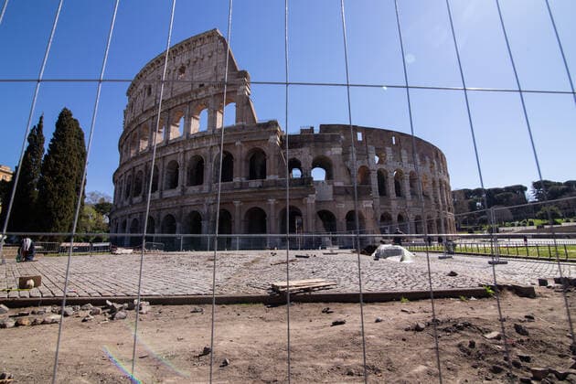 Rome: Colosseum on first day of Red Zone View of Colosseum on the first day with the restrictions of red zone for the fight against the Covid-19 pandemic Rome Italy Copyright: MatteoxNardone