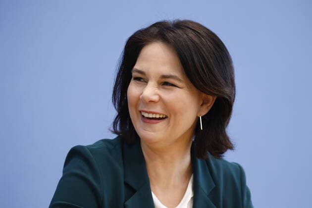 Annalena Baerbock, Bundesvorsitzende BÜNDNIS 90 DIE GRÜNEN, Deutschland, Berlin, Bundespressekonferenz, Thema: BÜNDNIS 90 DIE GRÜNEN - Auswirkungen der Landtagswahlen in Baden-Württemberg und Rheinland-Pfalz auf die Bundespolitik