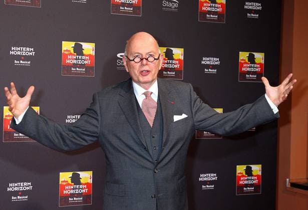Prof. Christoph Stoelzl beim 1. Geburtstag des Musical - Hinterm Horizont - im Stage Theater am Potsdamer Platz in Berlin *** Prof Christoph Stoelzl at the 1st birthday of the musical Hinterm Horizont at the Stage Theater am Potsdamer Platz in Berlin Copyright: xEventpressxHerrmannx