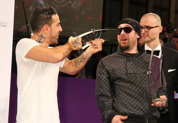 Preistrager: Bushido und Sido beim Echo 2012 dem Deutschen Musikpreis Preistraeger vor der Verleihung in der Messe Berlin. Copyright: xEventpressxHerrmannx