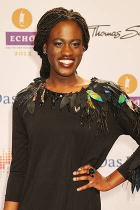 Ivy Quainoo beim Echo 2012 dem Deutschen Musikpreis auf dem Roten Teppich vor der Verleihung in der Messe Berlin. Copyright: xEventpressxHerrmannx