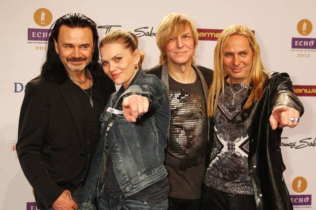Silly mit Anna Loos Liefers beim Echo 2012 dem Deutschen Musikpreis auf dem Roten Teppich vor der Verleihung in der Messe Berlin. Copyright: xEventpressxHerrmannx