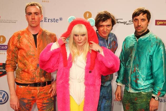 Mieze Katz mit Band Mia beim Echo 2012 dem Deutschen Musikpreis auf dem Roten Teppich vor der Verleihung in der Messe Berlin. Copyright: xEventpressxHerrmannx