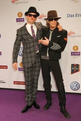 Udo Lindenberg und Jan Delay beim Echo 2012 dem Deutschen Musikpreis auf dem Roten Teppich vor der Verleihung in der Messe Berlin. Copyright: xEventpressxHerrmannx