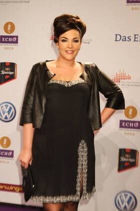 Caro Emerald beim Echo 2012 dem Deutschen Musikpreis auf dem Roten Teppich vor der Verleihung in der Messe Berlin. Copyright: xEventpressxHerrmannx