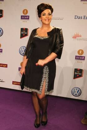 Caro Emerald beim Echo 2012 dem Deutschen Musikpreis auf dem Roten Teppich vor der Verleihung in der Messe Berlin. Copyright: xEventpressxHerrmannx