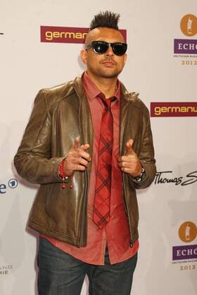 Sean Paul beim Echo 2012 dem Deutschen Musikpreis auf dem Roten Teppich vor der Verleihung in der Messe Berlin. Copyright: xEventpressxHerrmannx