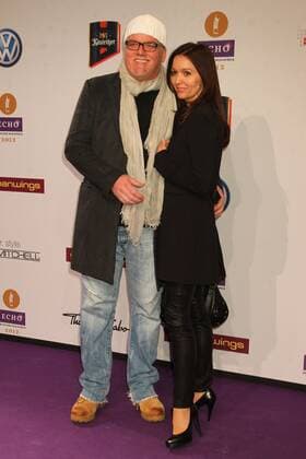 Dj Oetzi und Ehefrau Sonja beim Echo 2012 dem Deutschen Musikpreis auf dem Roten Teppich vor der Verleihung in der Messe Berlin. Copyright: xEventpressxHerrmannx