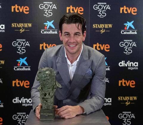 Bilder des Jahres 2021, Entertainment 03 März Entertainment Themen der Woche KW11 News Bilder des Tages Mario Casas collects his Goya for Best Actor in a Leading Role for No mataras at the Film Academy. In Madrid (Spain) on March 15, 2021. AWARD;ACTOR;MARIO CASAS;GOYA;CINEMA LagenciaEP 03 15 2021 Madrid Madrid Spain Copyright: xLagenciaEPx 3608017