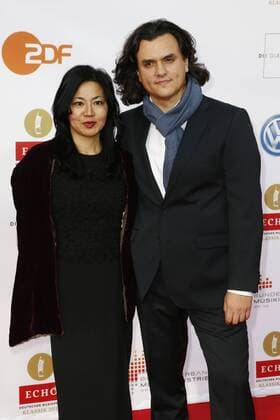 Mikhail Gurewitsch und Masako Miyazaki Gurewitsch auf dem Roten Teppich bei der Verleihung des ECHO Klassik 2012 im Konzerthaus Berlin auf dem Gendarmenmarkt im Herzen Berlins. Copyright: xEventpressxHerrRax