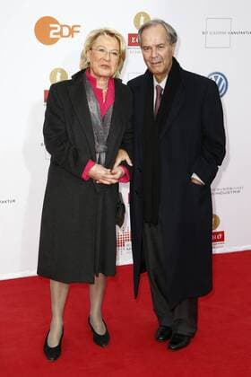 Dieter Stolte und Ehefrau Petra auf dem Roten Teppich bei der Verleihung des ECHO Klassik 2012 im Konzerthaus Berlin auf dem Gendarmenmarkt im Herzen Berlins. Copyright: xEventpressxHerrRax