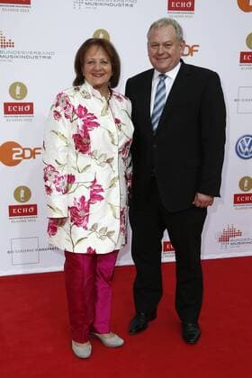 Sabine Leutheusser-Schnarrenberger und Thomas Hacker auf dem Roten Teppich bei der Verleihung des ECHO Klassik 2012 im Konzerthaus Berlin auf dem Gendarmenmarkt im Herzen Berlins. Copyright: xEventpressxHerrRax