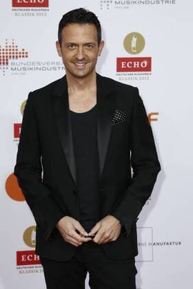 Till Broenner auf dem Roten Teppich bei der Verleihung des ECHO Klassik 2012 im Konzerthaus Berlin auf dem Gendarmenmarkt im Herzen Berlins. Copyright: xEventpressxHerrRax