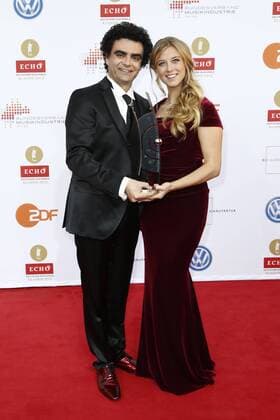 Nina Eichinger und Rolando Villazon auf dem Roten Teppich bei der Verleihung des ECHO Klassik 2012 im Konzerthaus Berlin auf dem Gendarmenmarkt im Herzen Berlins. Copyright: xEventpressxHerrRax