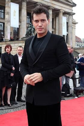 Erwin Schrott auf dem Roten Teppich bei der Verleihung des ECHO Klassik 2012 im Konzerthaus Berlin auf dem Gendarmenmarkt im Herzen Berlins. Copyright: xEventpressxHerrRax
