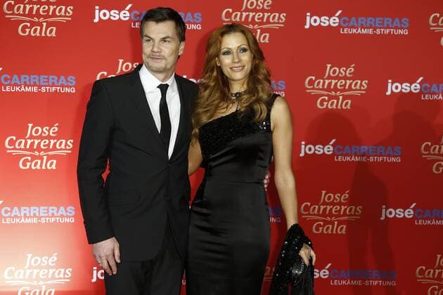 Thomas Helmer und Yasmina Filali bei der 18. Jose Carreras Gala in der Neue Messe in Leipzig . Zu Gunsten der Jose Carreras LeukaÃàmie Stiftung uebertragen vom MITTELDEUTSCHE RUNDFUNK im Ersten ( ARD ). *** Thomas Helmer and Yasmina Filali at the 18 Jose Carreras Gala in the Neue Messe in Leipzig In aid of the Jose Carreras Leukaemia Foundation broadcast by MITTELDEUTSCHE RUNDFUNK im Ersten ARD Copyright: xEventpressxRadkex