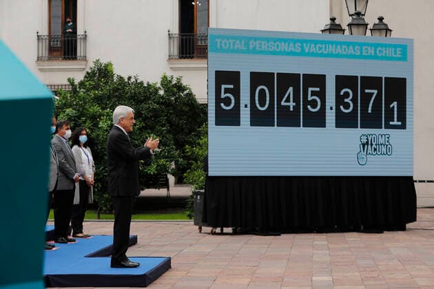 Santiago, March 16, 2021 The President of the Republic, Sebastian Pinera, makes a press point after a meeting with representatives of the National Plan of Immunization mayors representing associations of municipalities and universities Dragomir Yankovic Aton Chile, Santiago Chile Aton 495177  Copyright: DRAGOMIRxYANKOVIC ATONxCHILE