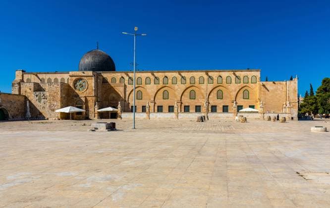 Jerusalem, Israel - October 12, 2017: Faade of Al-Aqsa Mosque Islamic holy place on Temple Mount in Jerusalem Old City  BEW1DD2BE87
